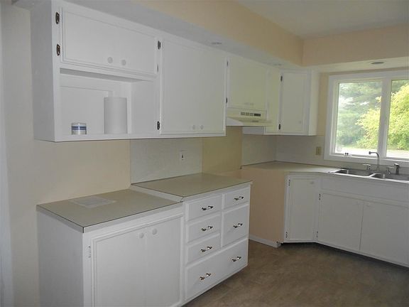 3rd image of 60881 County Road 13