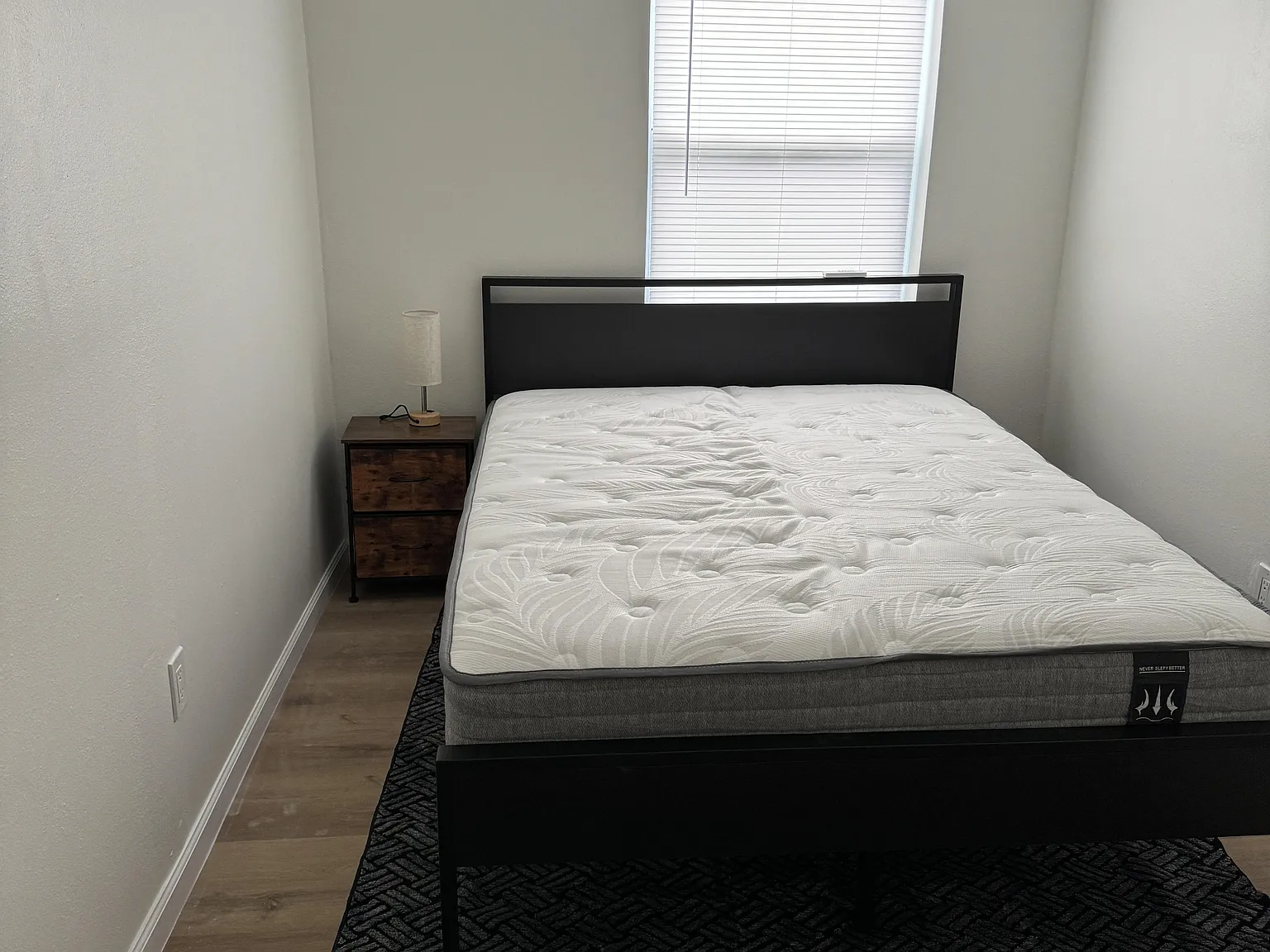 4 bed, 3.0 bath, 2150 sqft, $1,001 — Photo 1