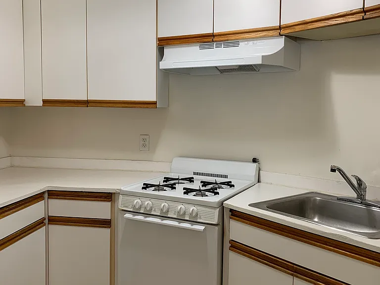 10724 Camarillo St #10726 — Photo 13