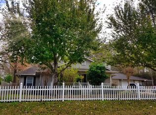 14 Mars Dr, Huntsville, TX 77320