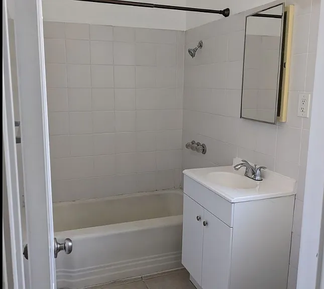4420 Boundary St #4420 — Photo 1