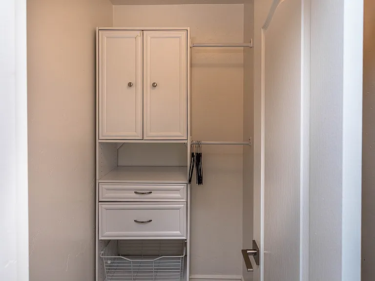3420 Sheik Dr — Photo 14