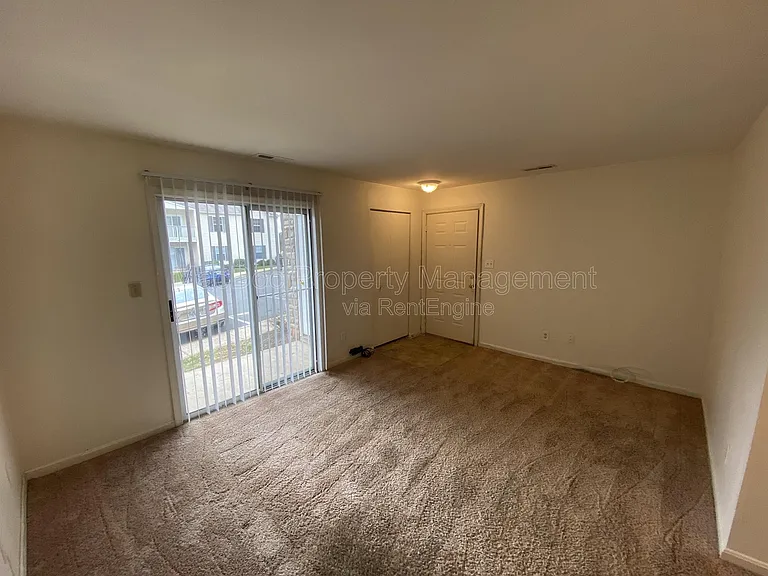 76 Red Maple Ct #100 — Photo 4
