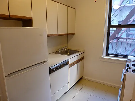 Sold by Corcoran | media 13