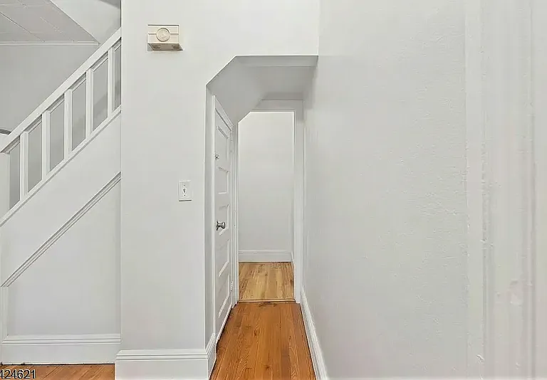 916 Old York Rd — Photo 5