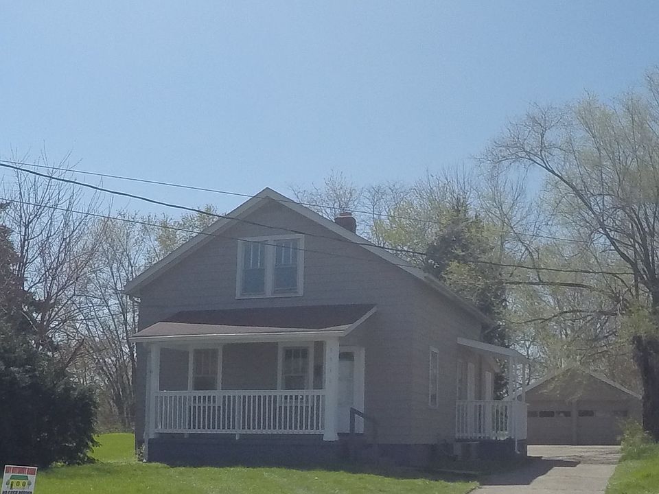 1st image of 1916 Brentwood St