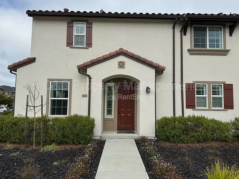 14826 Kit Carson Dr — Photo 1