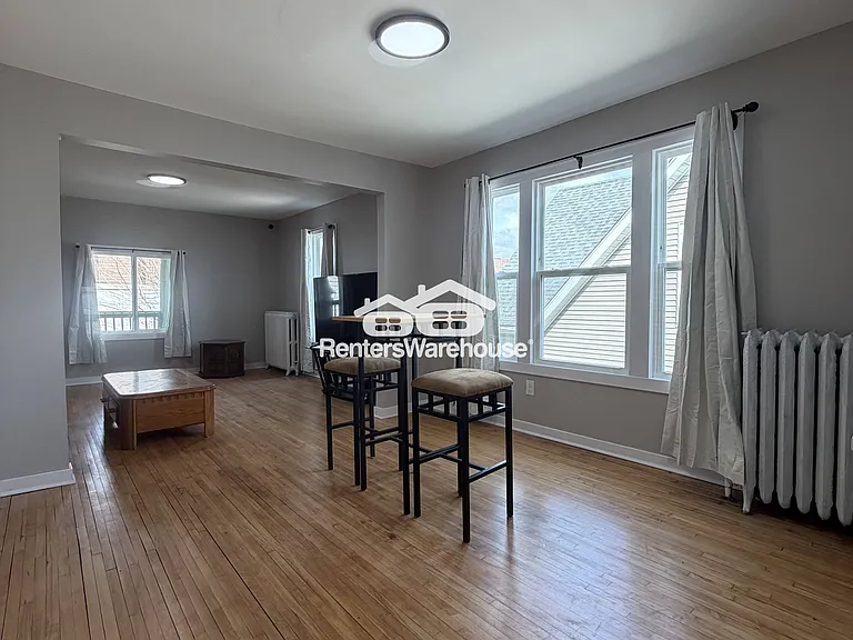 2925 2nd Ave S #3 — Photo 4