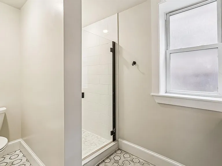 150 Seaton Pl NW — Photo 13