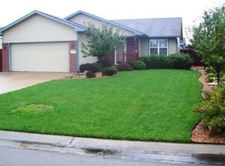 1924 S Honeytree Cir, Wichita, KS 67207