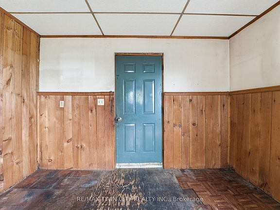 2nd image of 2091 Concession 6 Rd W