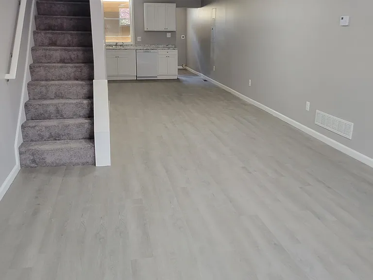28 N Clinton St — Photo 6
