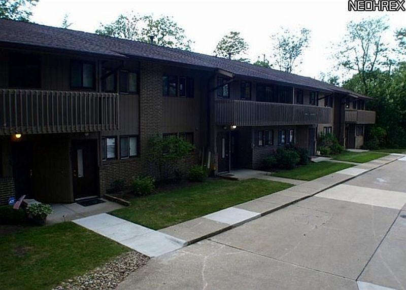 1st image of 2473 Euclid Heights Blvd