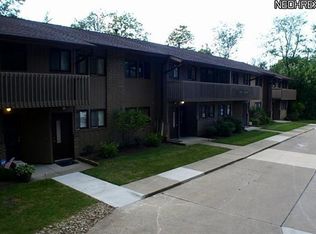 2473 Euclid Heights Blvd, Cleveland, OH 44106