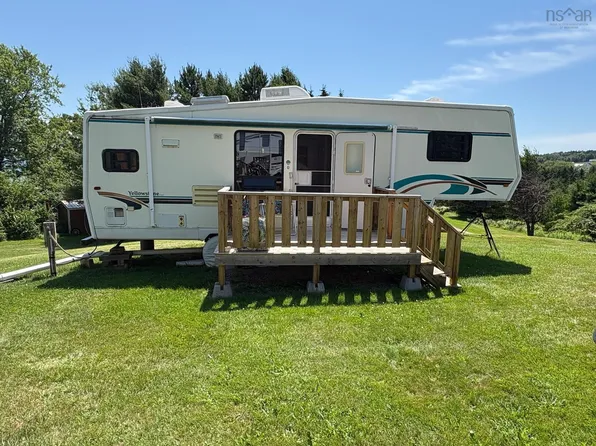 5 Roland Faulkner Loop, Colchester, NS B0M 1B0
