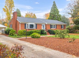 1006 Onslow Dr, Greensboro, NC 27408