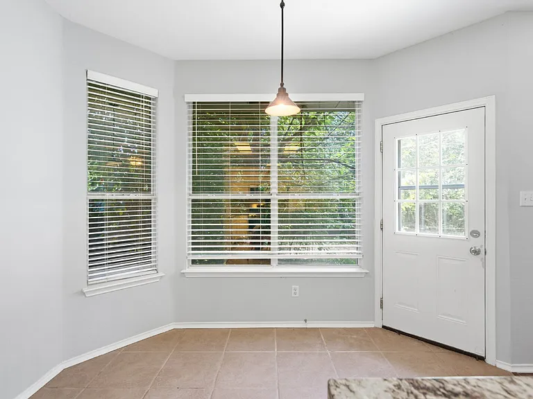 3621 Bratton Heights Dr — Photo 5