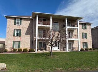 7374 Eisenhower Dr Unit 3, Youngstown, OH
