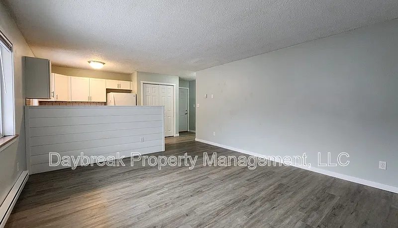 2 bed, 1.0 bath, $845 — Photo 3