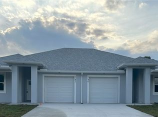 740-742 Eisenhower Blvd, Lehigh Acres, FL 33974