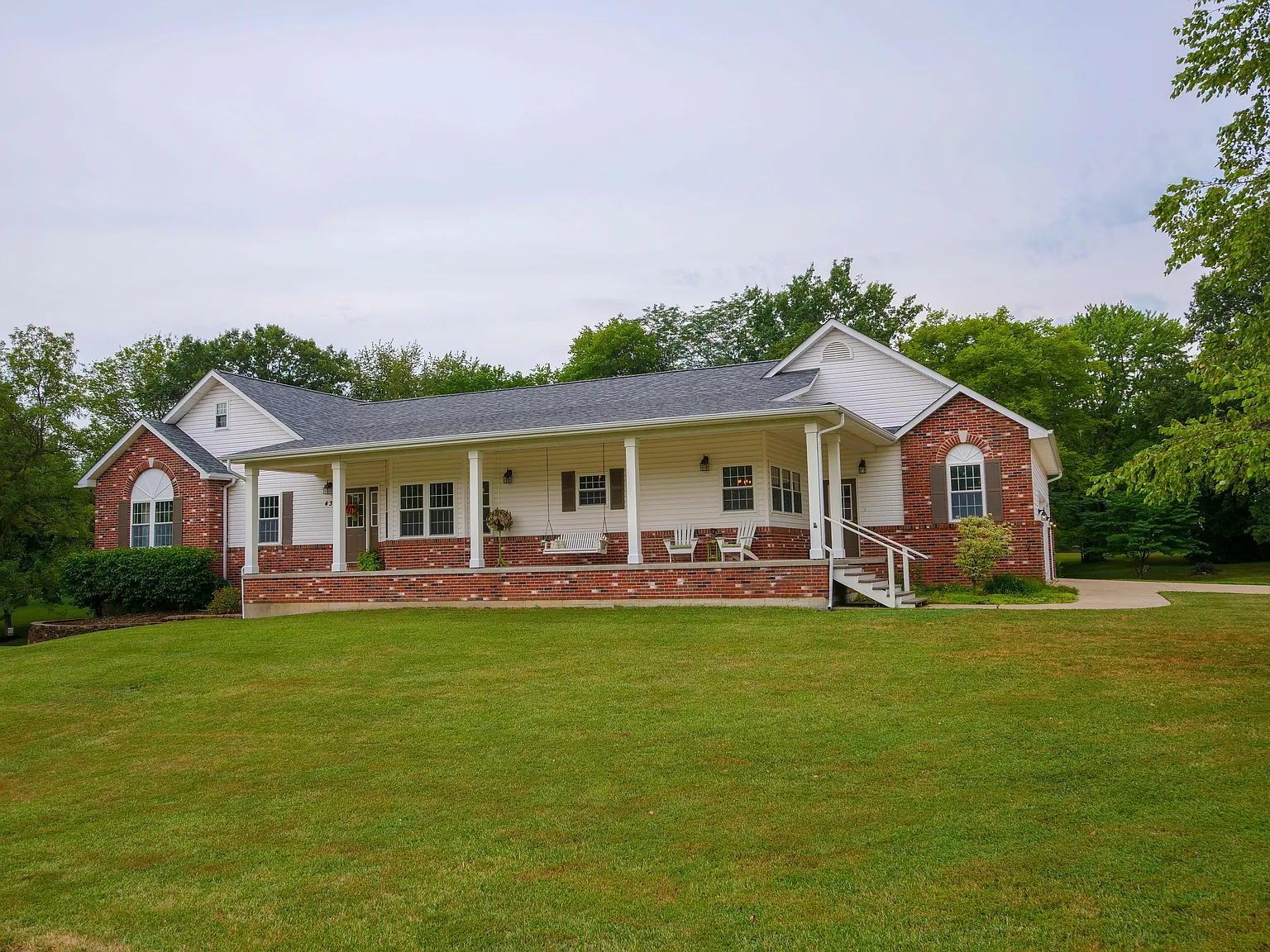 433 Round Tower Dr W photo 1