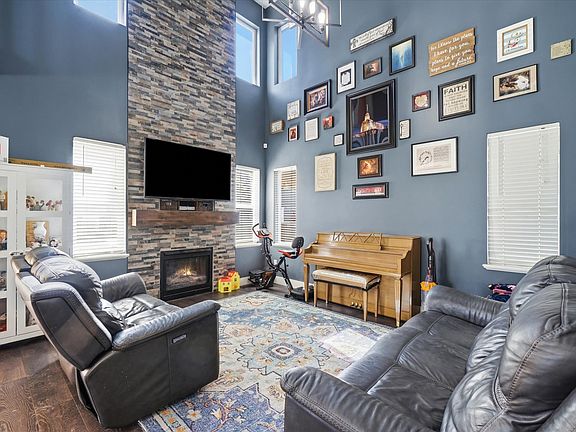 5th image of 11656 S Bluerock Ave W