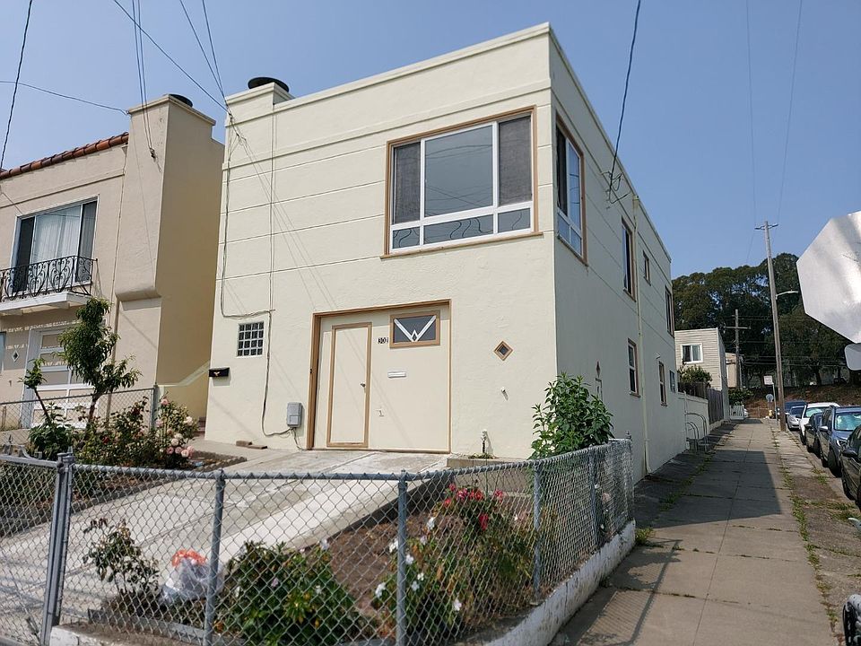 1st image of 302 Accacia St