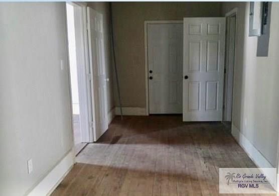 2nd image of 452 E Levee St
