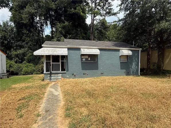 2557 Loghaven Dr NW, Atlanta, GA 30318