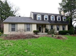 4S575 Summit Dr, Naperville, IL 60563