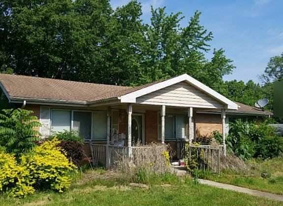 3rd image of 2813 Moravec Dr
