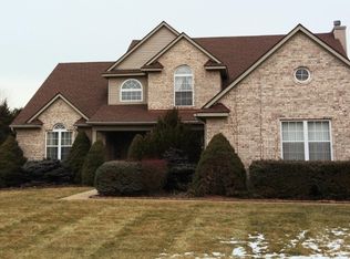 6446 Meadow Creek Dr, Dexter, MI