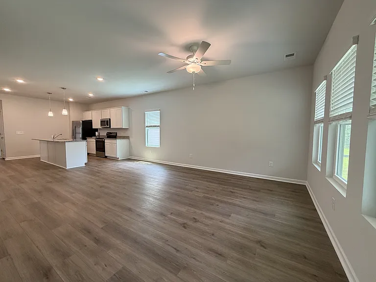512 Outpost Way — Photo 10