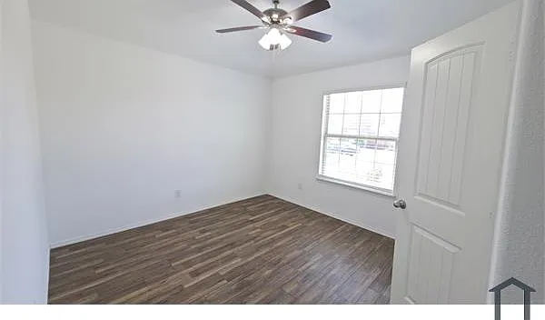 2938 Montrose Trl — Photo 9