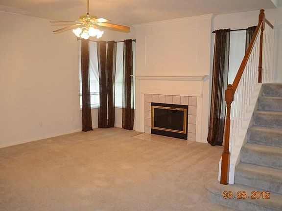 5th image of 4918 Widerop Ln
