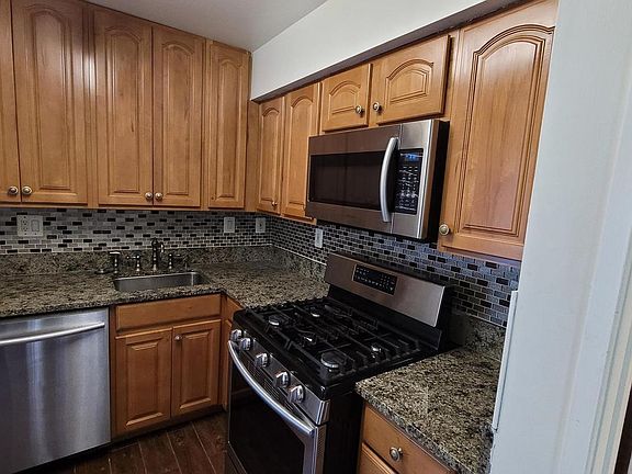 5th image of 5476 Cedar Ln Unit A3