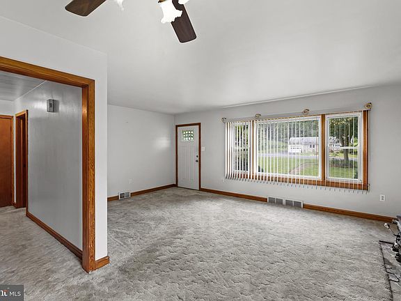 3rd image of 7229 Bowers Rd