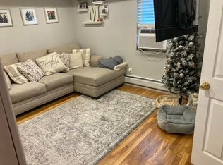 7088 Amboy Rd #2B, Staten Island, NY 10307