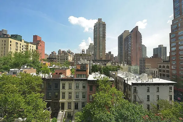 Rented by David Francis New York LLC | media 1