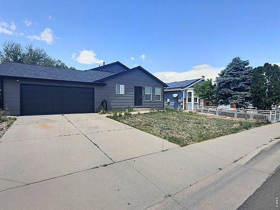 2nd image of 2217 Balsam Ave