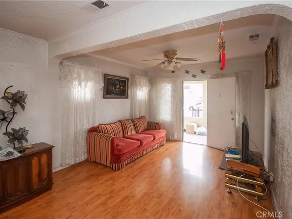 3869 W 132nd St, Hawthorne, CA 90250