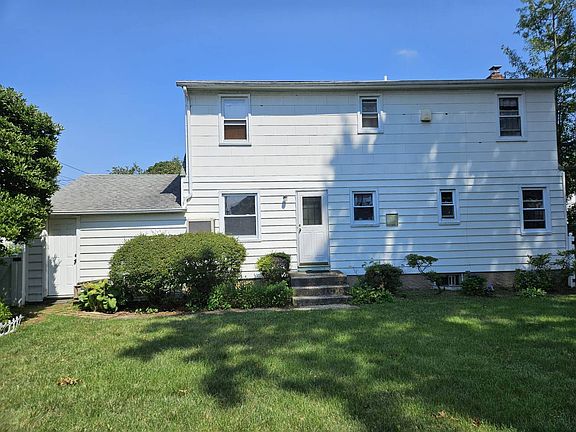 2nd image of 184 Maple Ave