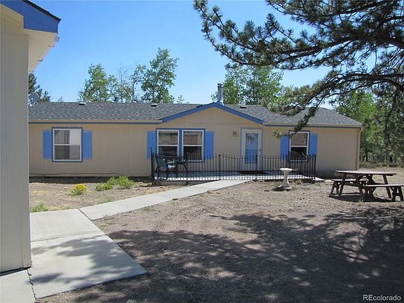 3rd image of 560 Concho Trail