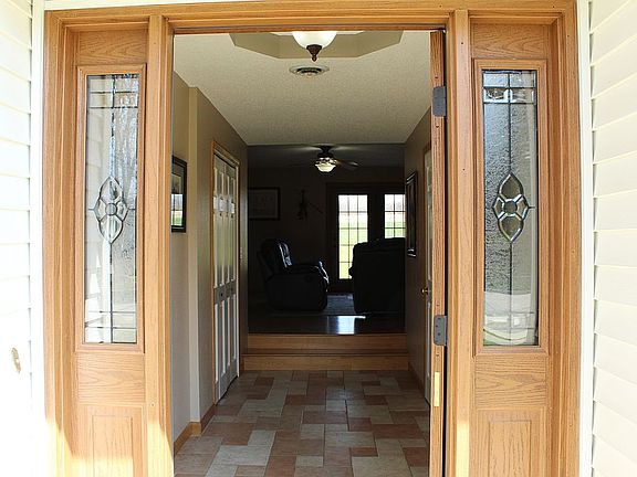 3rd image of 3806 Panther Ln