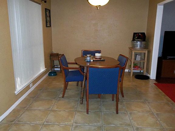 5th image of 6911 Drewlaine Fields Ln