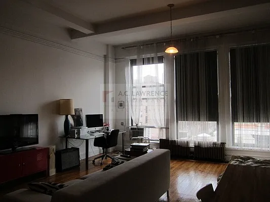 Rented by Aclawrence | media 9