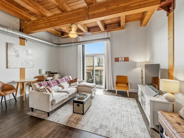 500 N Damen Ave APT 307, Chicago, IL 60622