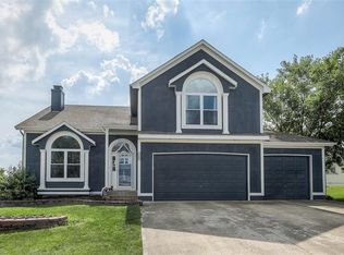 1506 Horseshoe Dr, Raymore, MO 64083