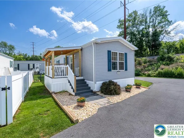 7445 Marquis Dr, Trexlertown, PA 18087