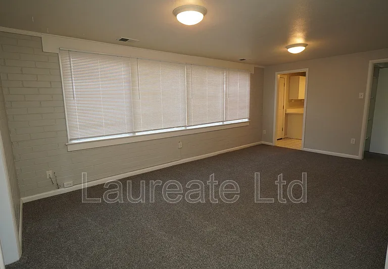 6065 W 39th Pl — Photo 3